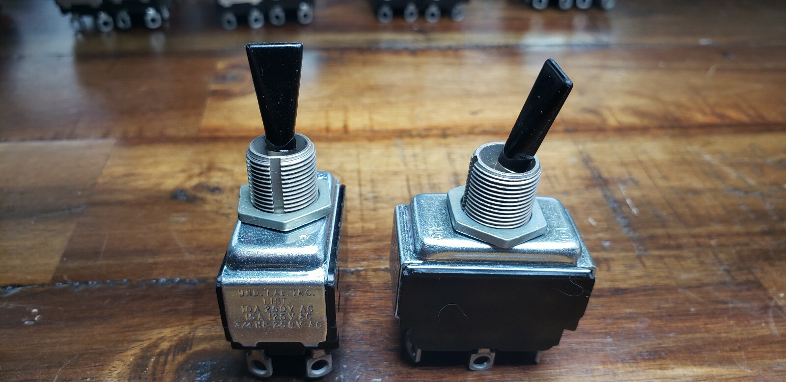 UND. LAB INC. 2 Position TOGGLE 10A/250AC 15A/125VAC 3/4HP/250VAC  Lot of 2