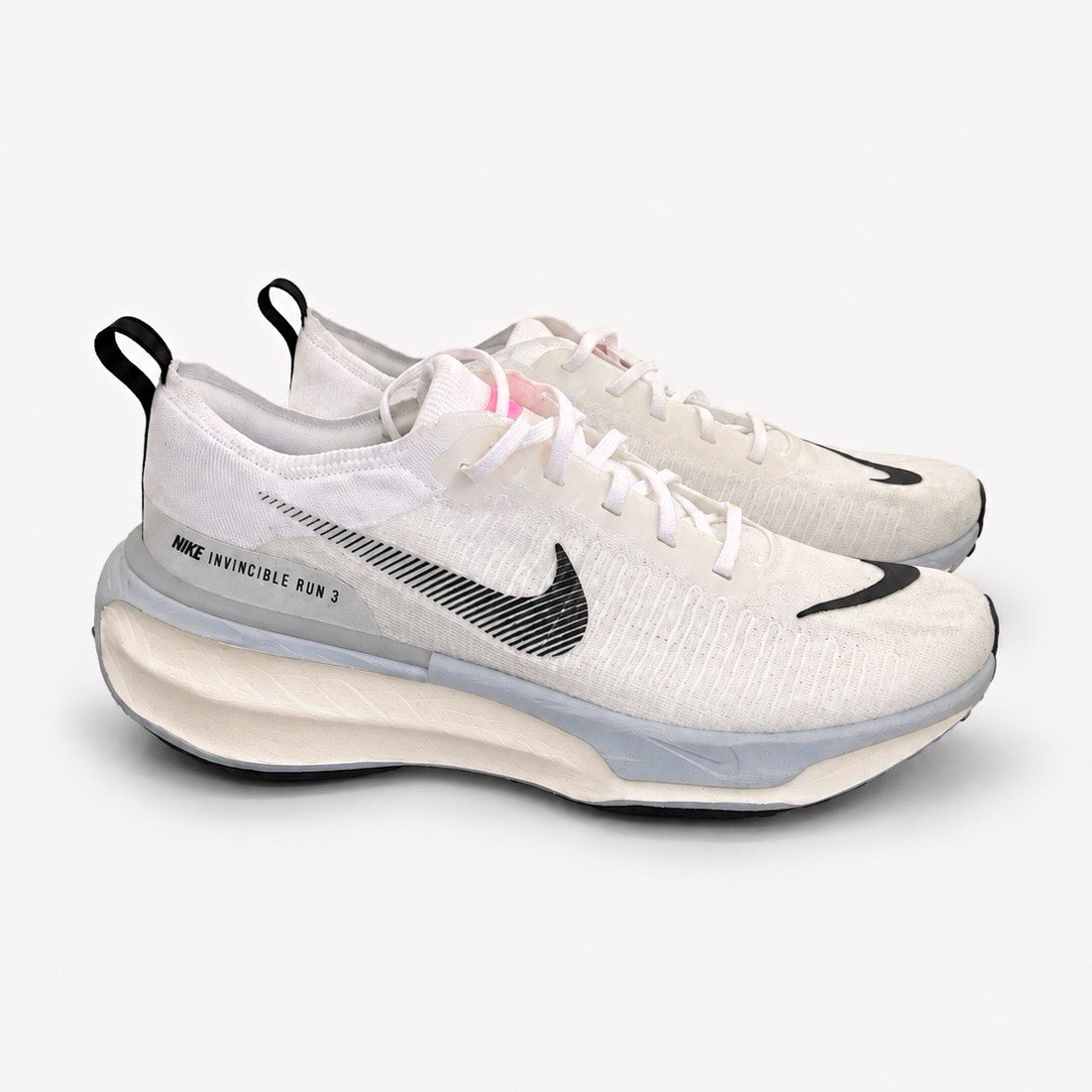Nike ZoomX Invincible Run 3 Men’s Low Top Lace-Up Running Shoes White/Black