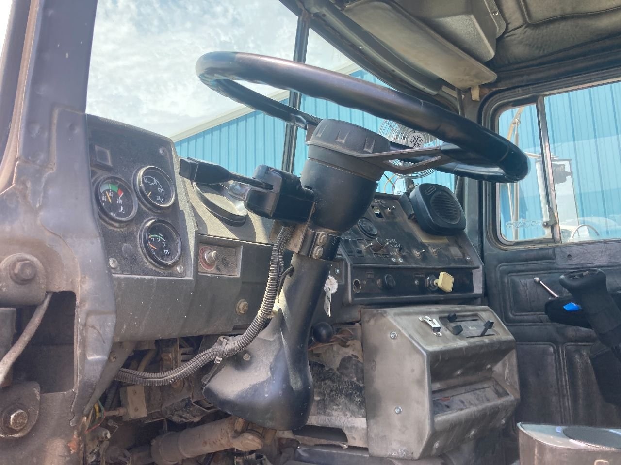 Mack DM600 Steering Column - Used
