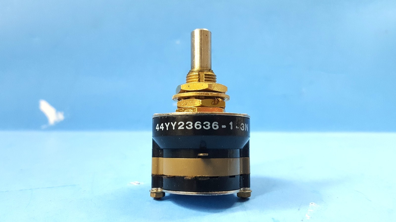 One Pc- Rotary Switch, 44YY23636-2-4N, GRAYHILL, SR04E30B3HPC