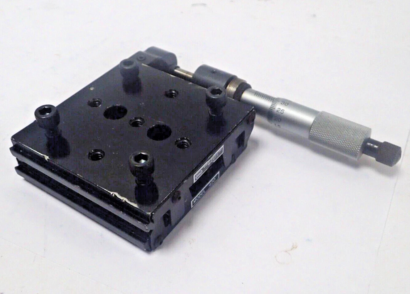 NEWPORT 420 BALL BEARING LINEAR STAGE w/LS STARRETT 263M MICROMETER 0-1"