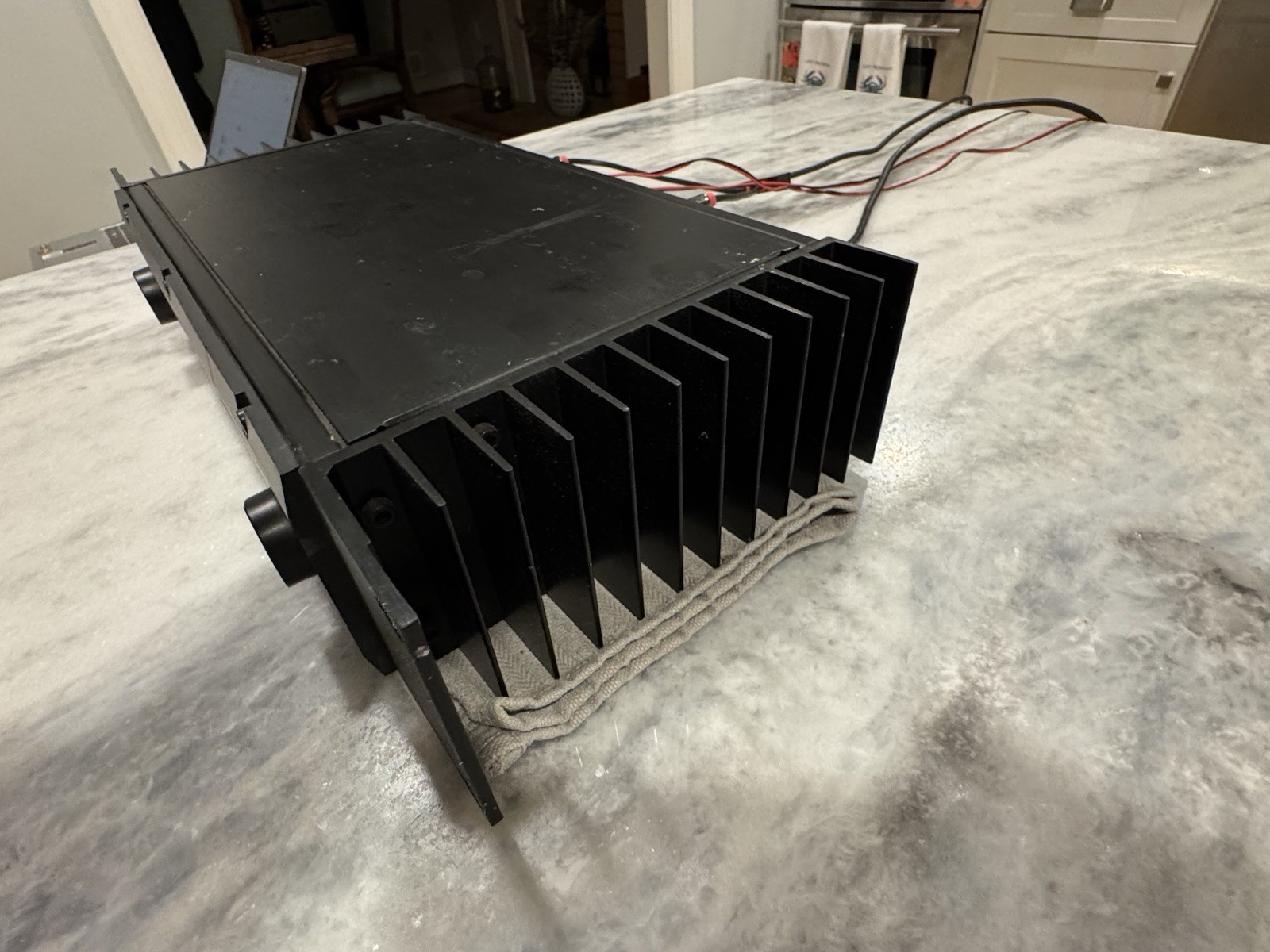 Alesis RA-100 Reference Amplifier 75 WPC @ 4 Ohms Stereo - Tested Working Video