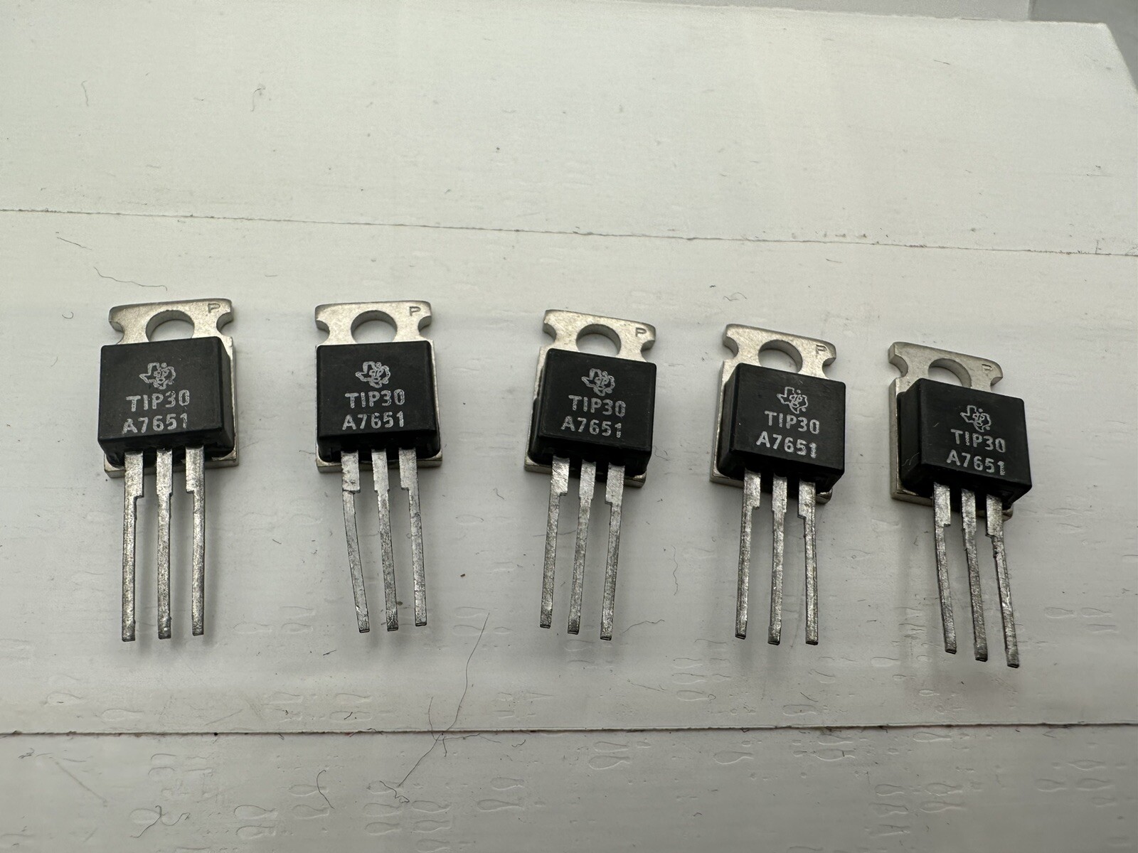 Genuine Texas Instruments TI TIP30 TRANSISTOR, Lot of 5 PIECES (qty), A7651 code