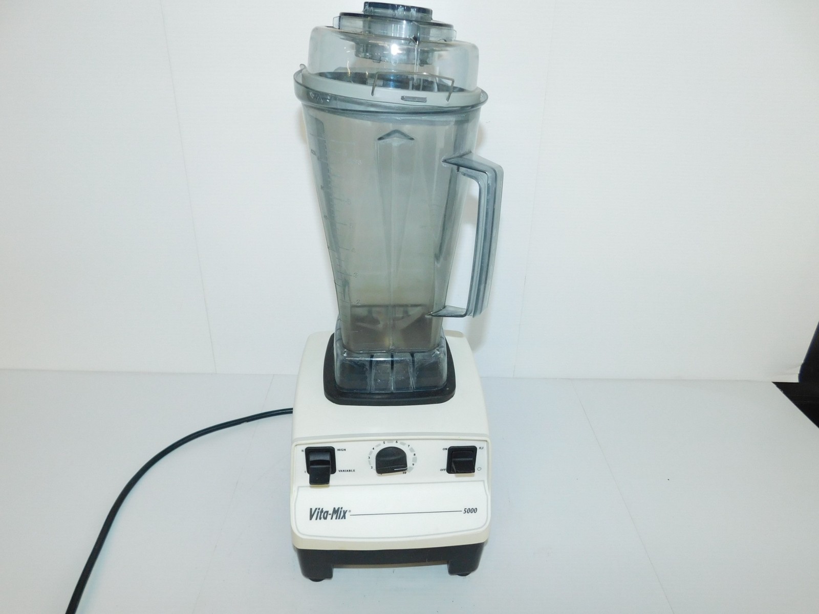VITA-MIX MODEL VM0103 TOTAL NUTRITION BLENDER (AFD149)