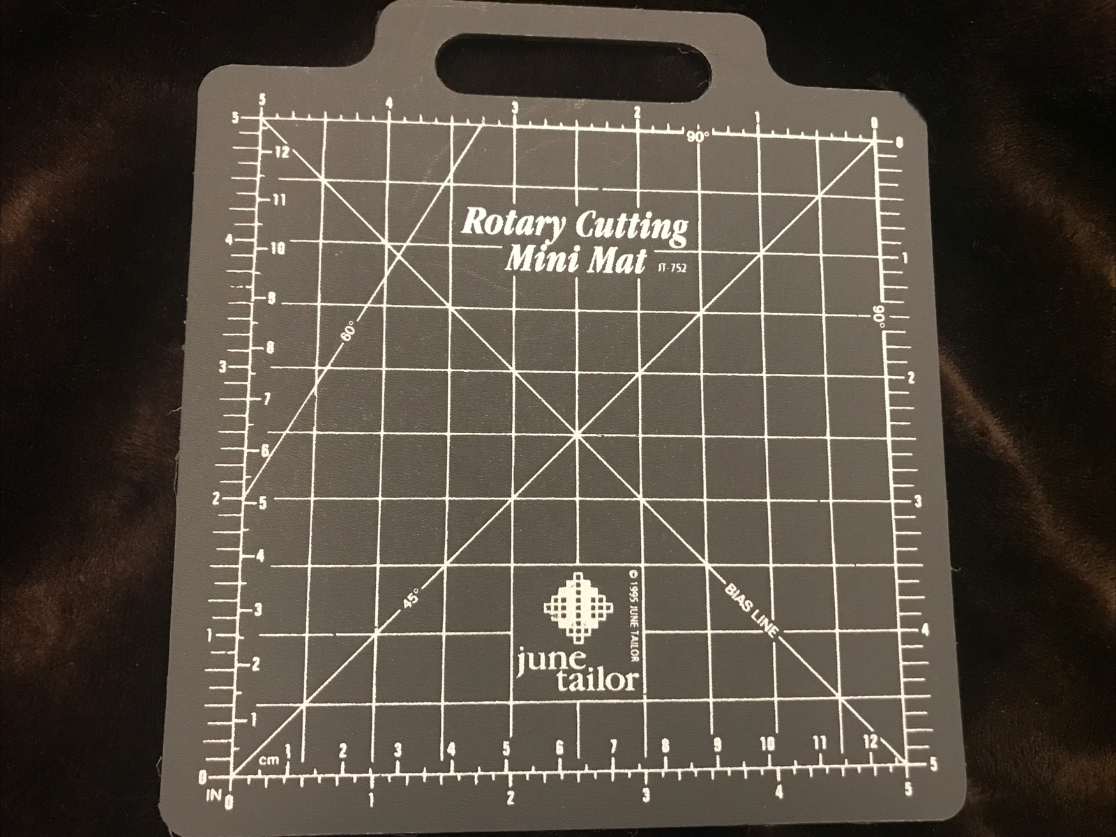Rotary Cutting Mini Mat - 5" x 5" - June Tailor