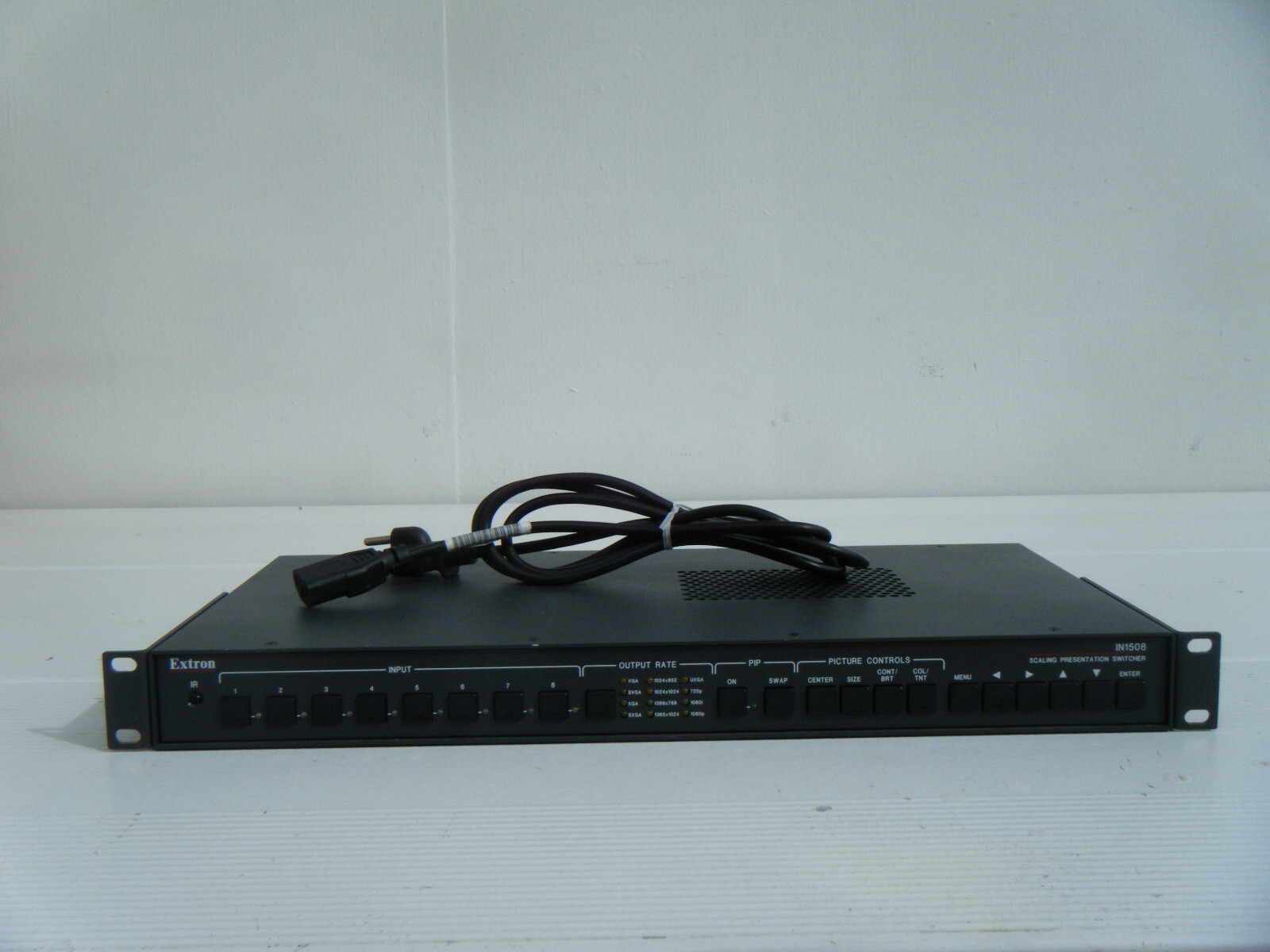 Extron IN1508 Video Scaling Presentation Switcher