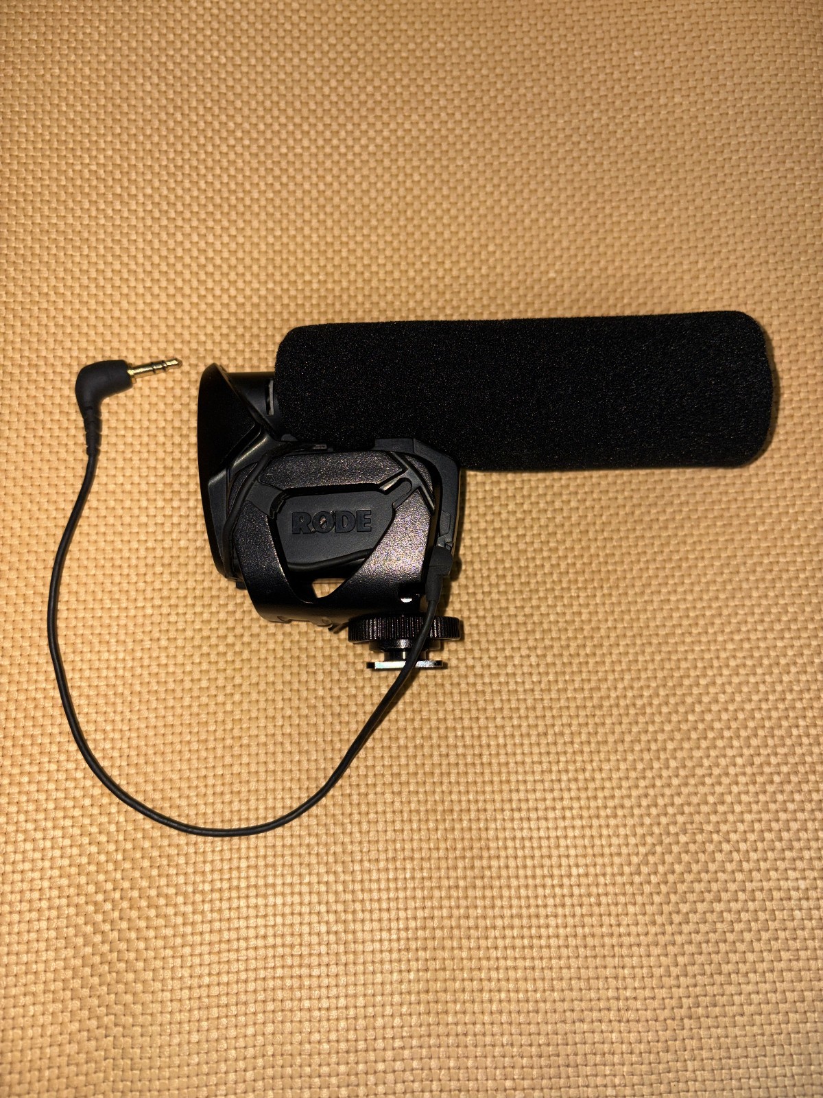RØDE VideoMic Pro On-Camera Shotgun Microphone