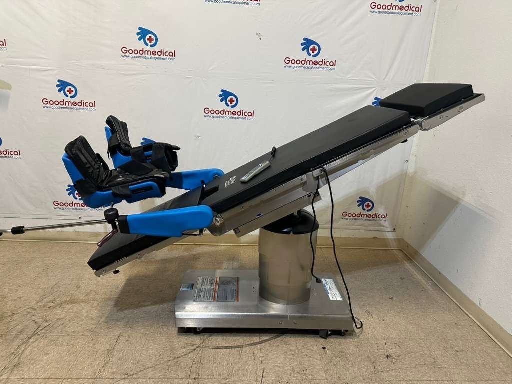 STERIS 4085 SURGERY TABLE with Steris Stirrups
