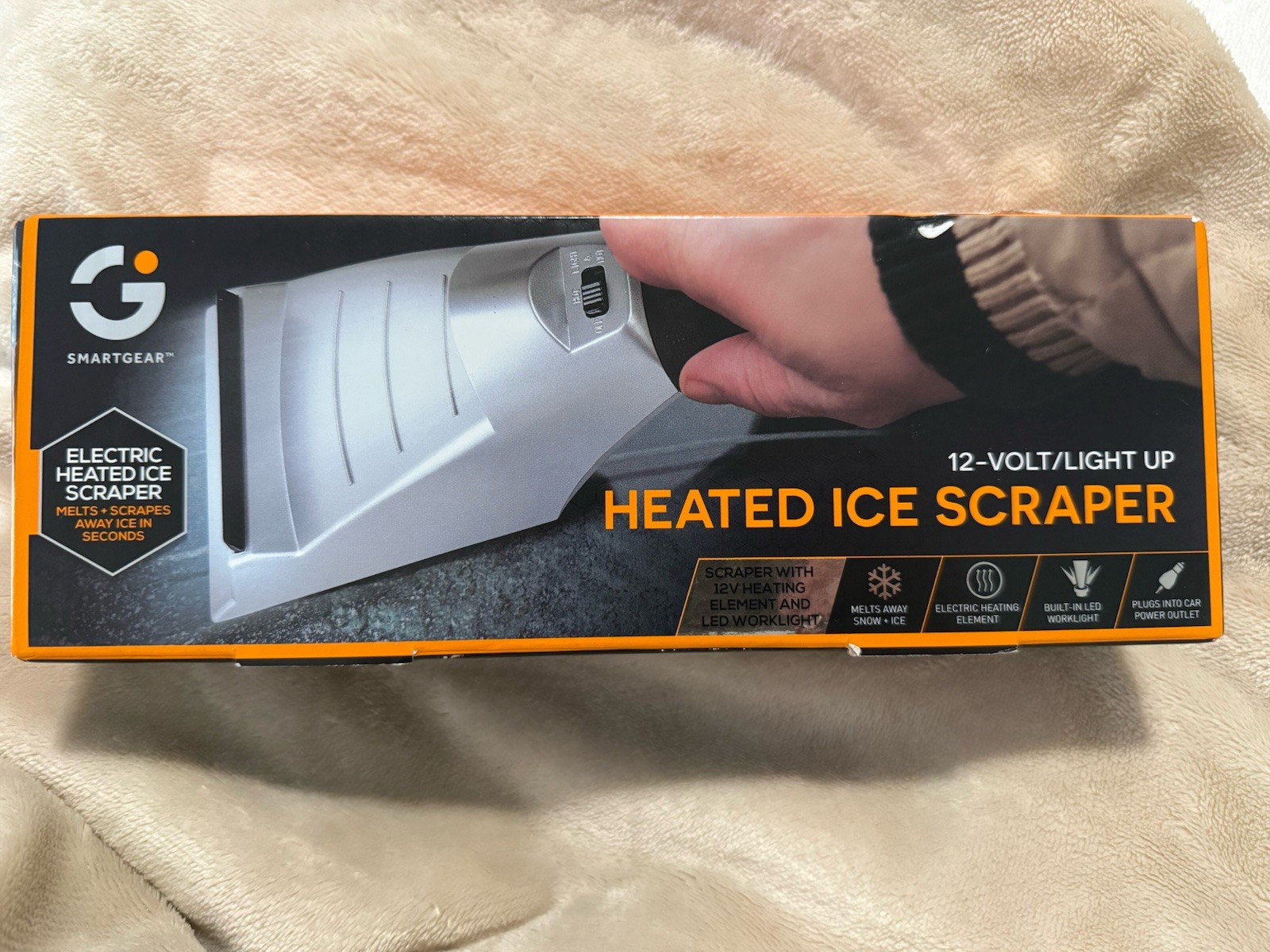NEW SEALED IN BOX SmartGear Heated Ice Scraper 12V Car Plug LED Winter Snow Tool