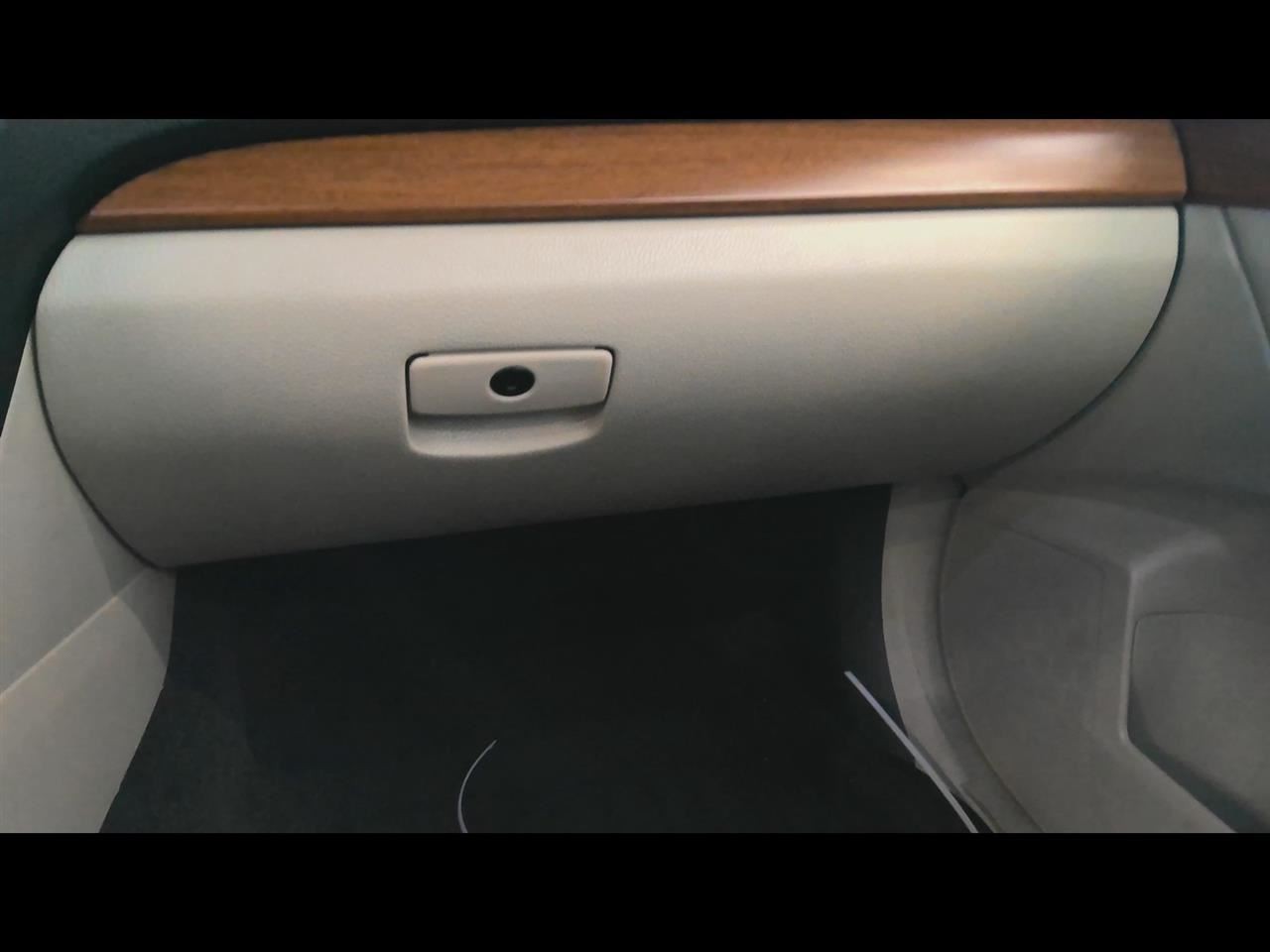 OUTBAKLEG 2014 Glove Box 425938