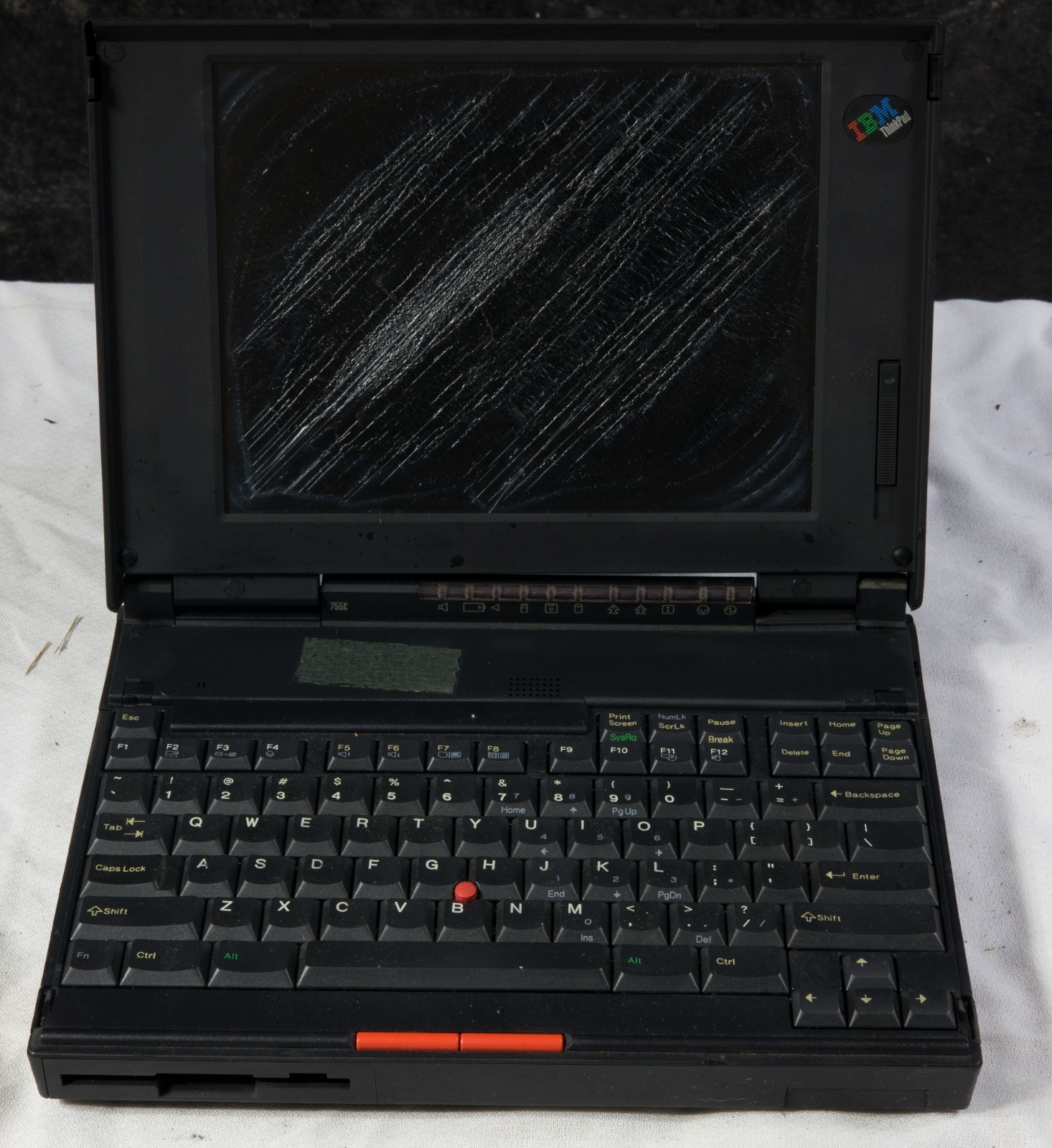 Vintage IBM ThinkPad 755C 9545-L0G 486DX4-100 4MB RAM TFT parts or repair LZ85