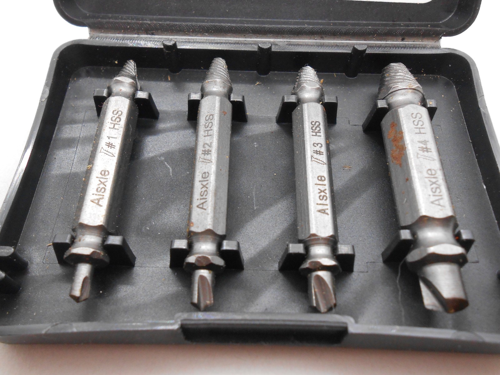 Screw/Bolts Extractor with Case 4pc Set- Damaged Screw Extractor
