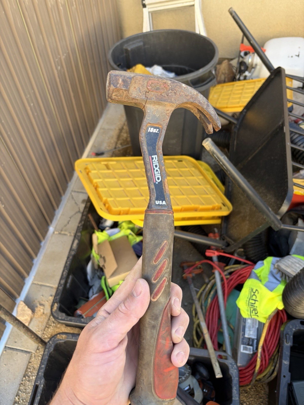 Ridgid 18oz Left-Handed Claw Hammer, Anti Vibration, USA Made, Unique