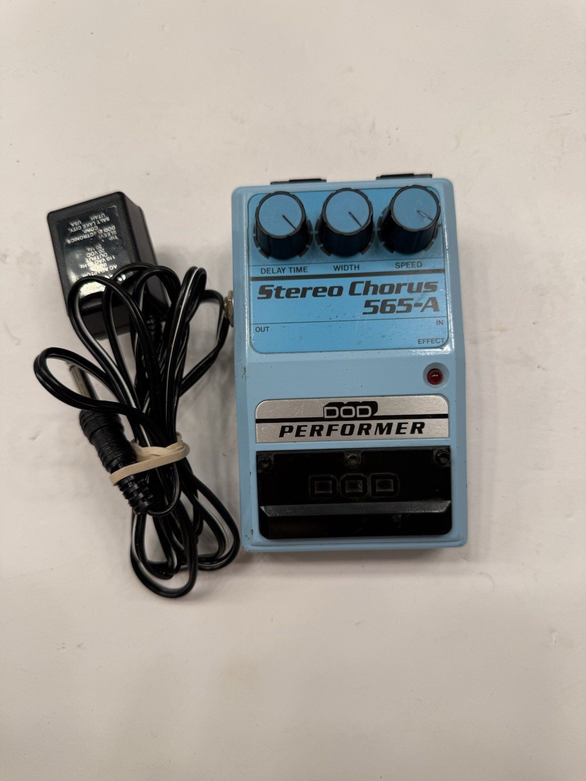 DOD Digitech 565-A Performer Stereo Analog Chorus Guitar Effect Pedal + PSU