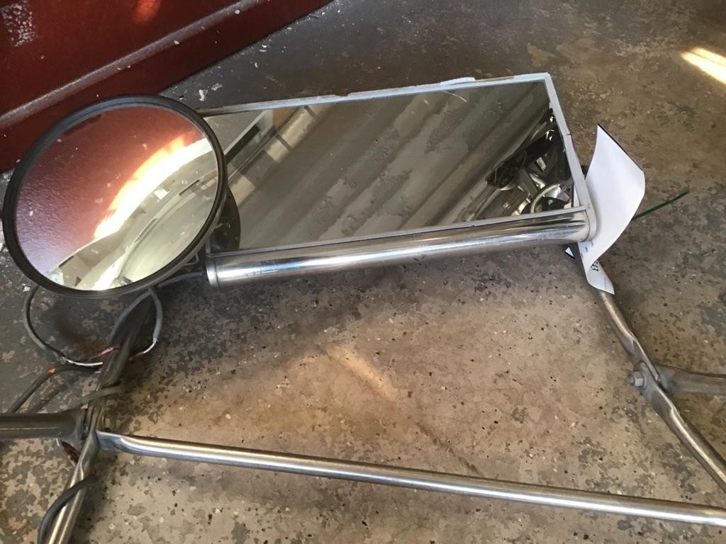 For 2001 MACK CH612 CAB/DOOR MIRROR Left ,  CO