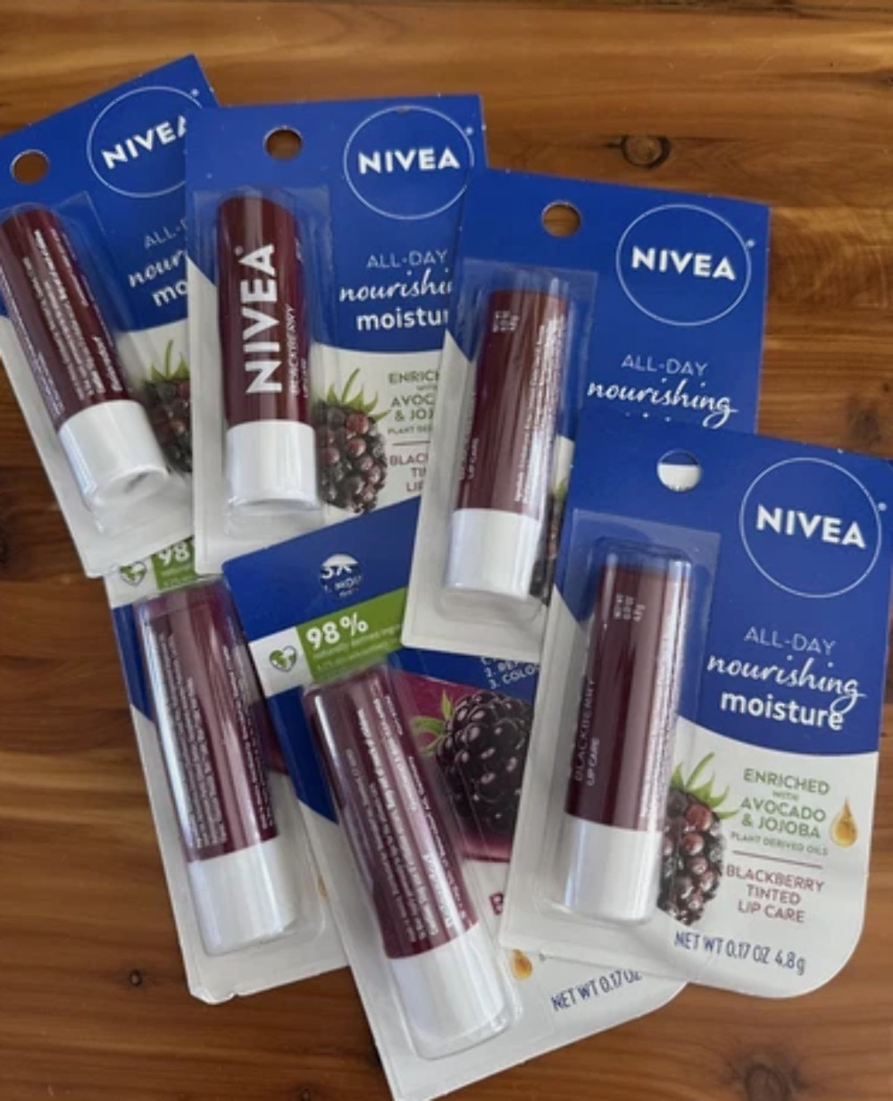 Lot of 6 x Nivea Care Tinted Lip Balm Blackberry Lip Care ~ 0.17oz/4.8g ~ NIP