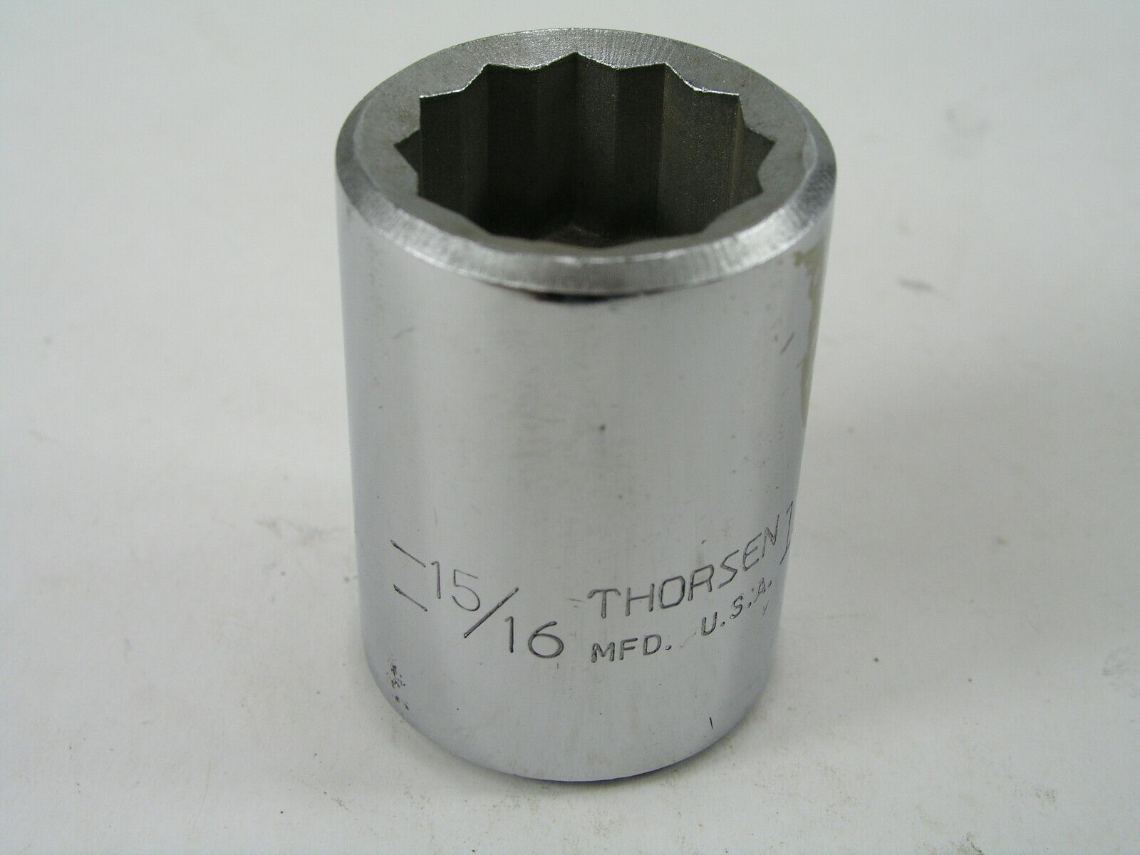 15/16"   3/4" Drive 12pt Socket, Thorsen