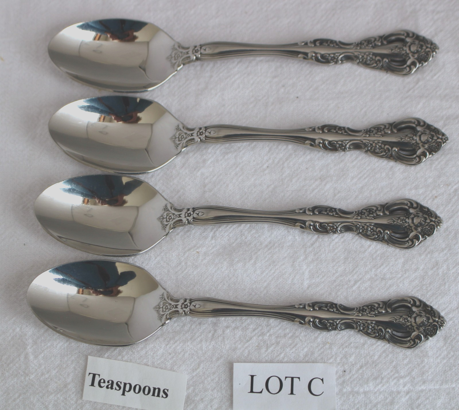 4 Oneida Stainless Cube Michelangelo TEASPOONS