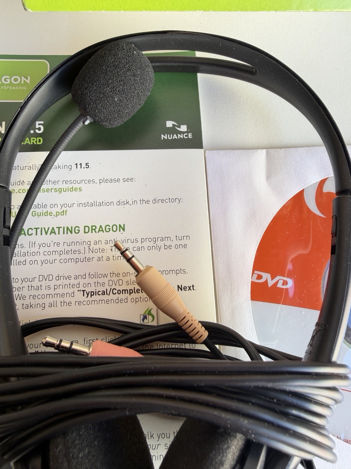 Dragon NaturallySpeaking Home 11.5 Speech Recognition Software w/ Headset PC
