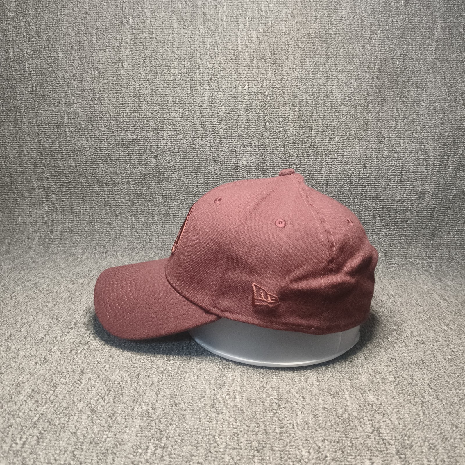 New Era Marvel Daredevil 39THIRTY Maroon Baseball Cap Hat Strapback J672