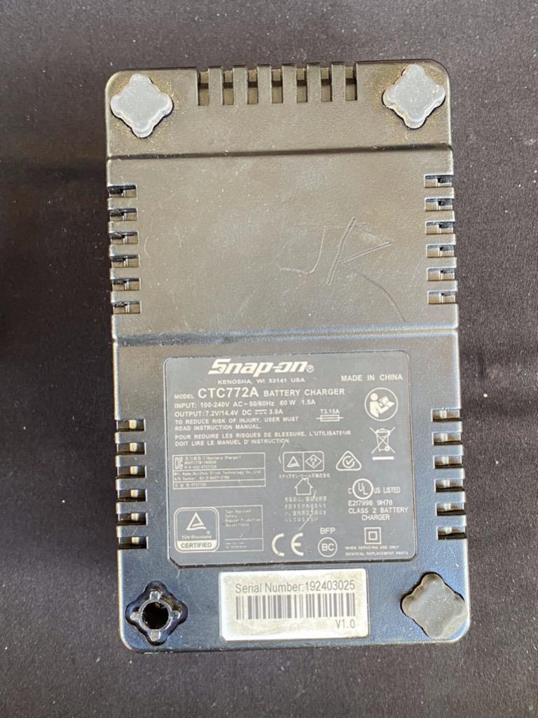 SNAP-ON 14.4V MICROLITHIUM CORDLESS RATCHET KIT(CTR714AK2)MISSING A BATTERY-USED