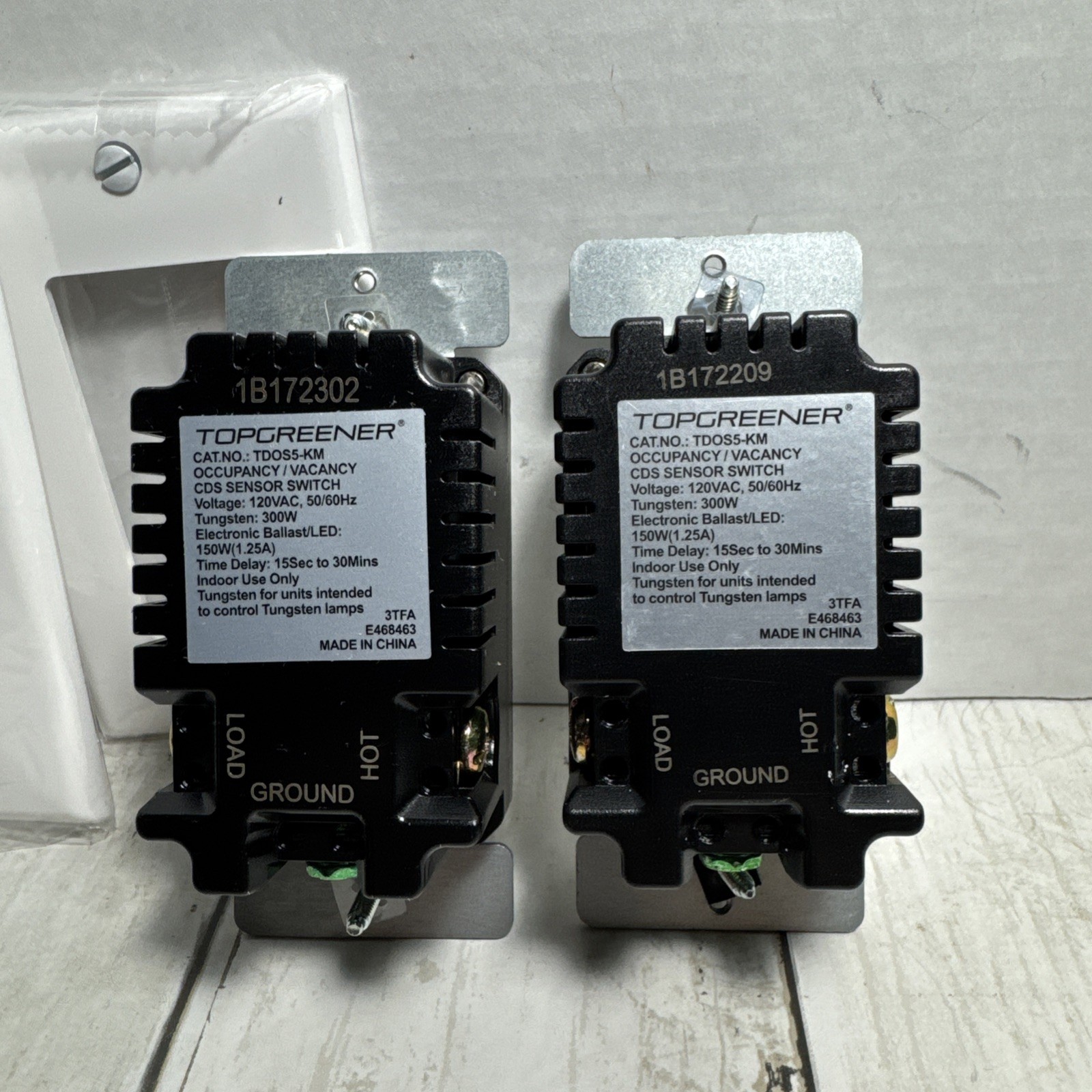 Occupancy/Vacancy Sensor Switch TD0S5-M-BK2P-FF TopGreener 2 Pack White