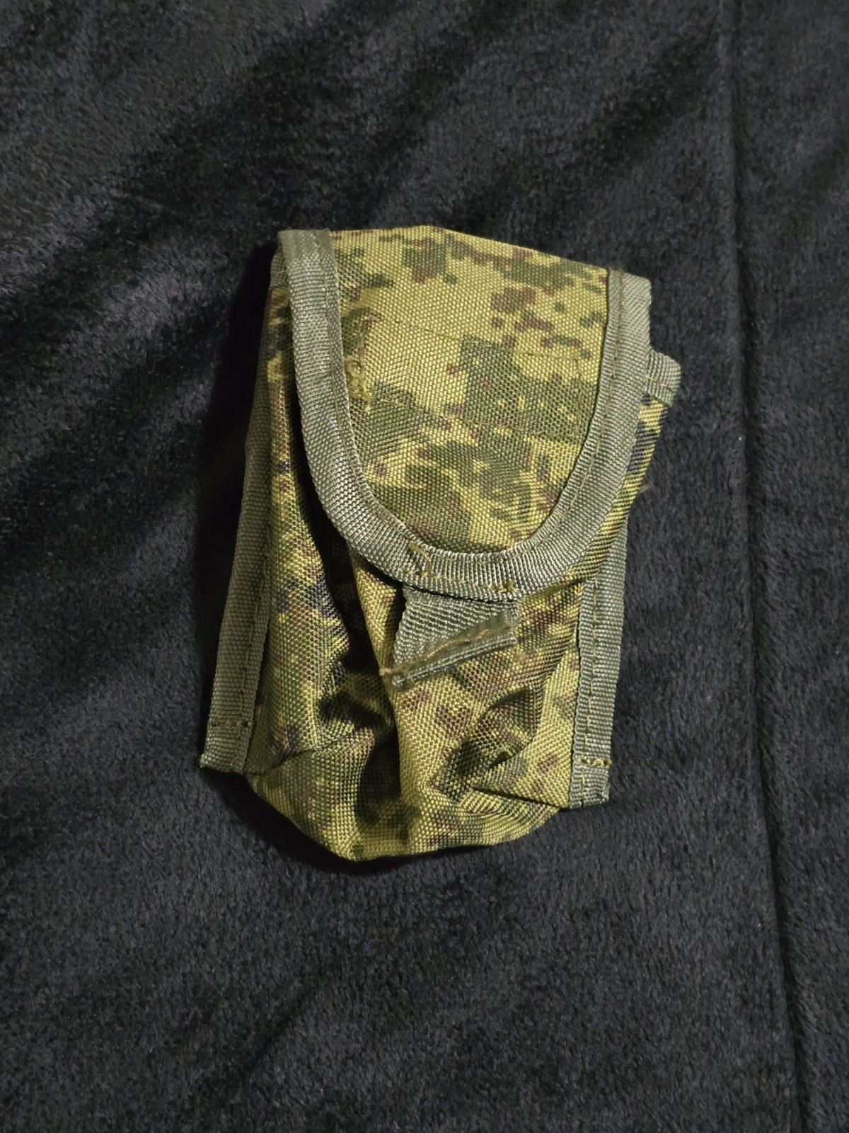Russian Molle Grenade Pouch EMR