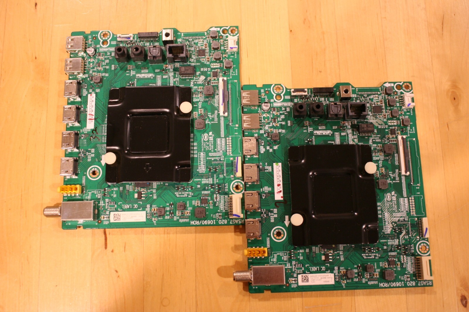 Hisense Main Board 295585 75A62GUA (RSAG7.820.10690/ROH)  for TV 75U6G