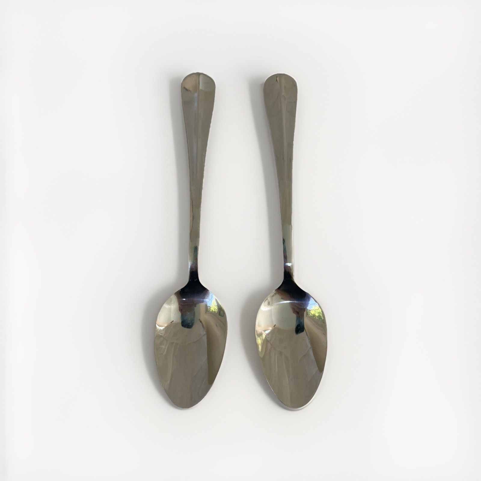Lot of 2 Towle Living Collection Dinner Spoons Stainless TWS505