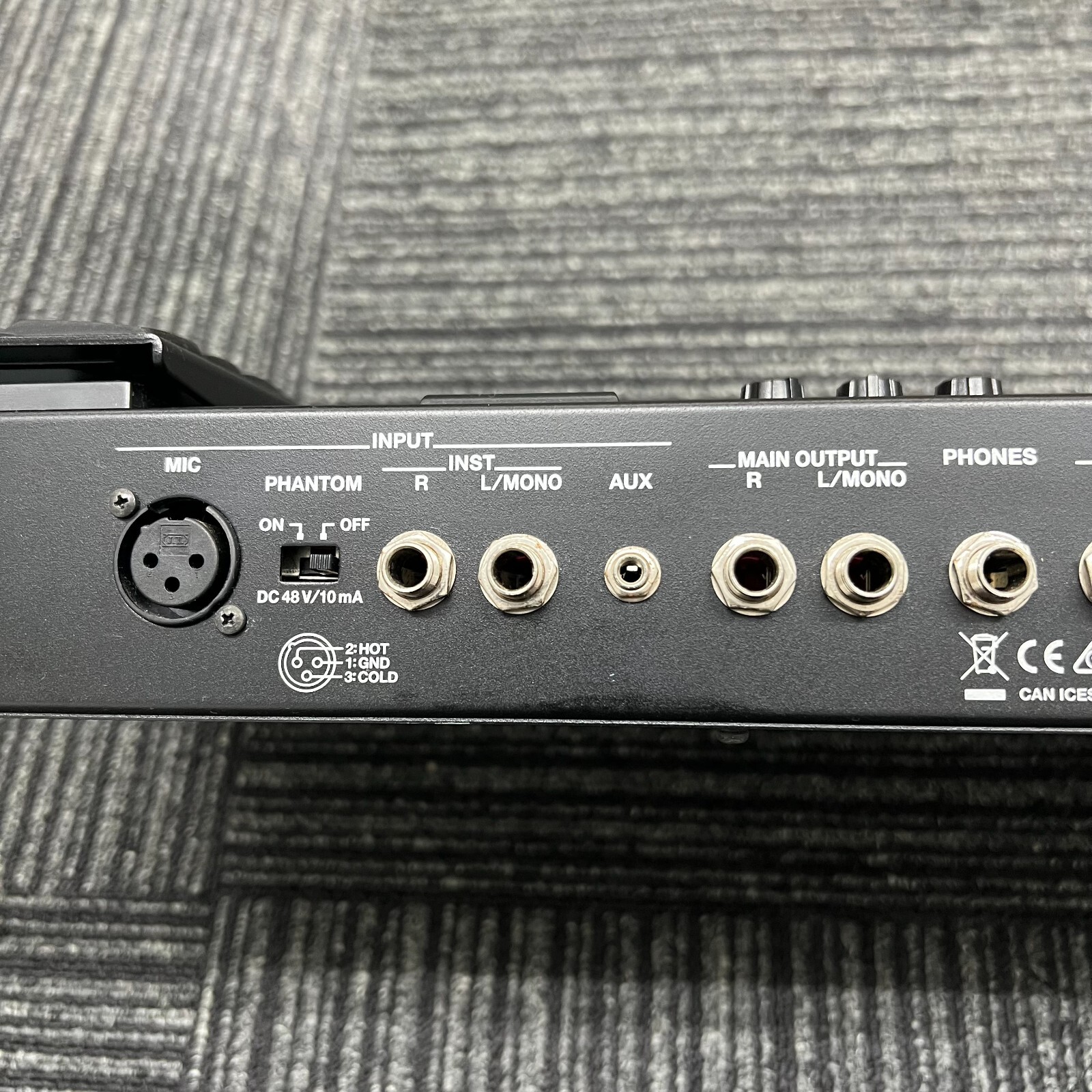 RC-300 Loop Station: Ultimate Looping Effects Processor