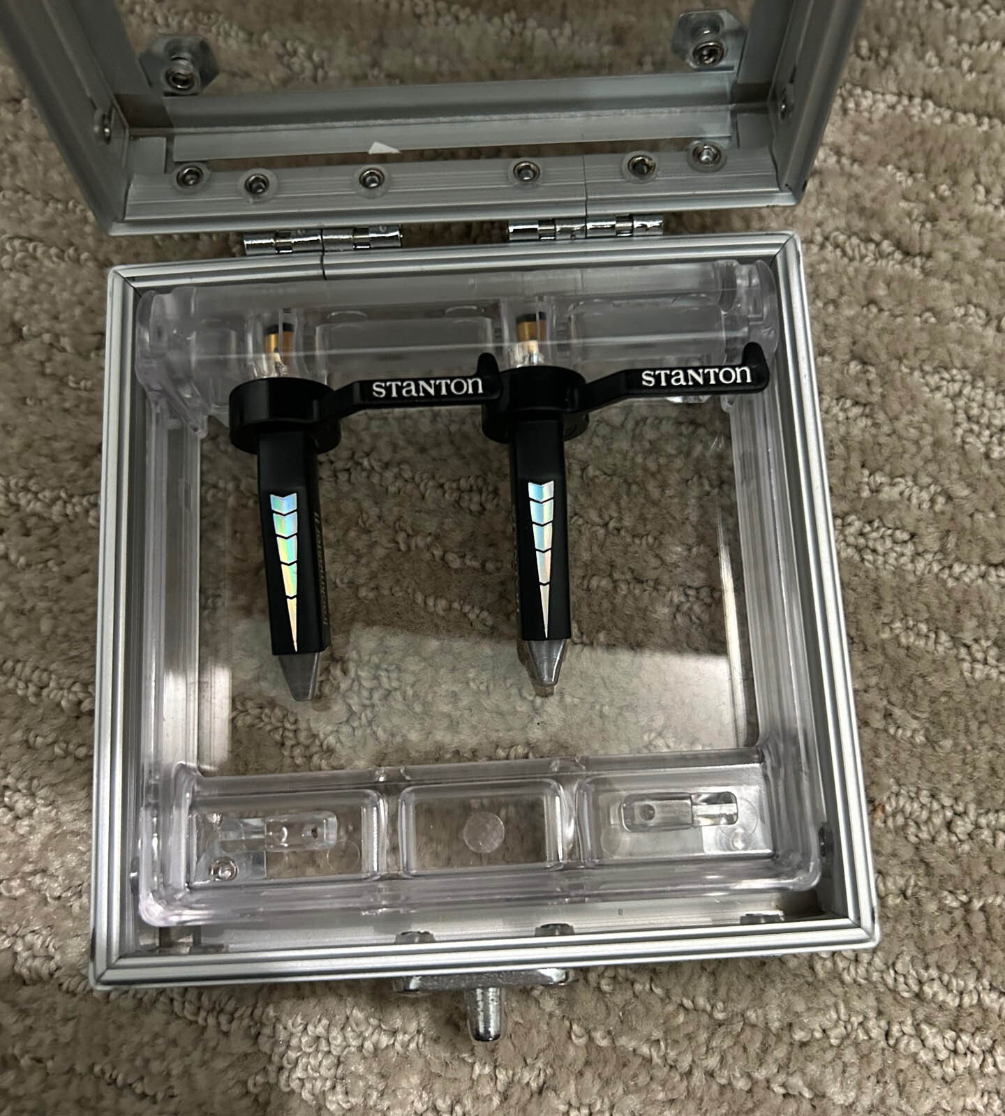 Stanton TrackMaster II DJ Cartridge Pair (no stylus) & Metal Case Track Master 2