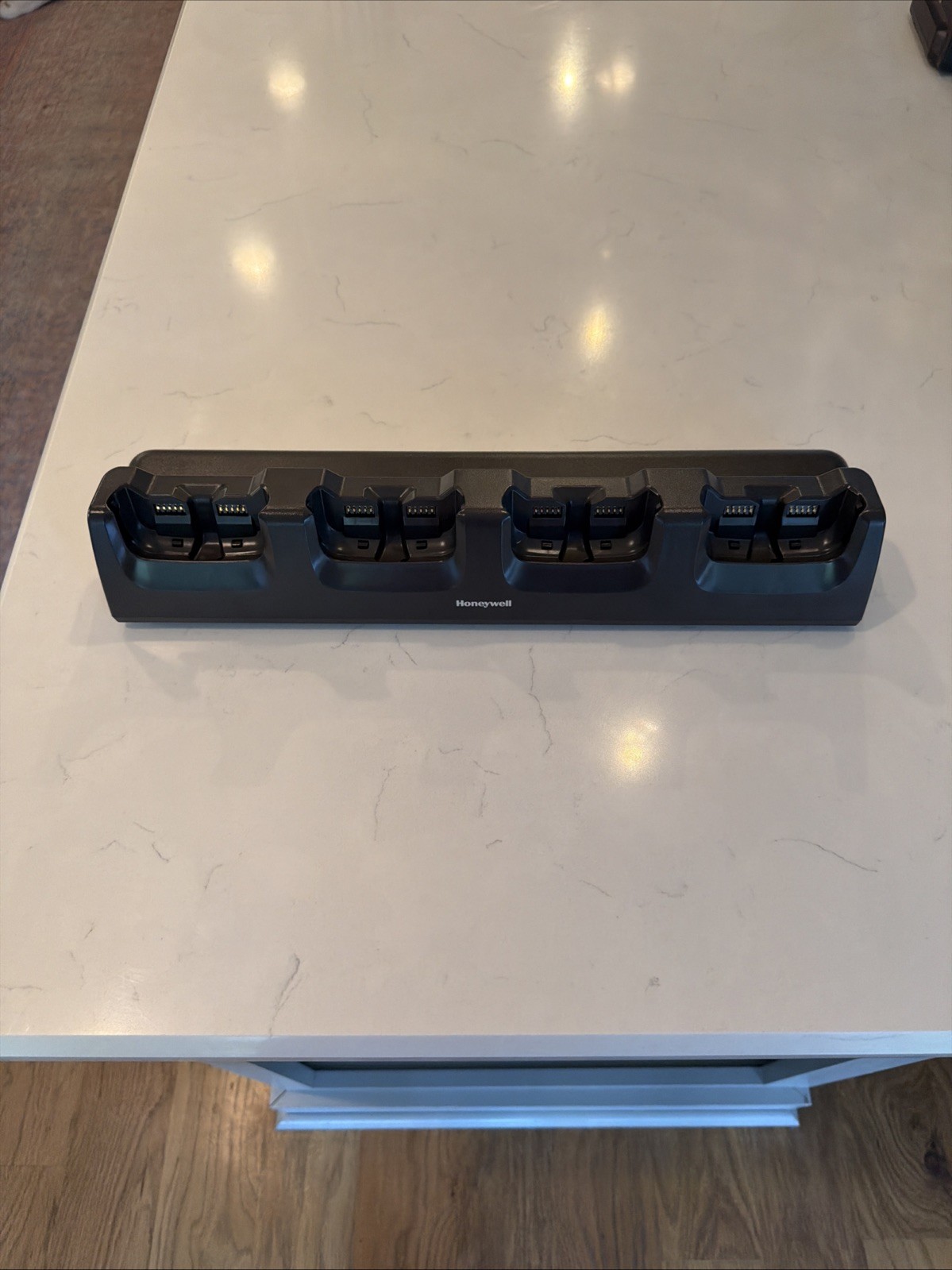 HONEYWELL CT50-NB 4-SLOT CHARGING CRADLE For DOLPHIN CT50 CT60 *NO A/C ADAPTER