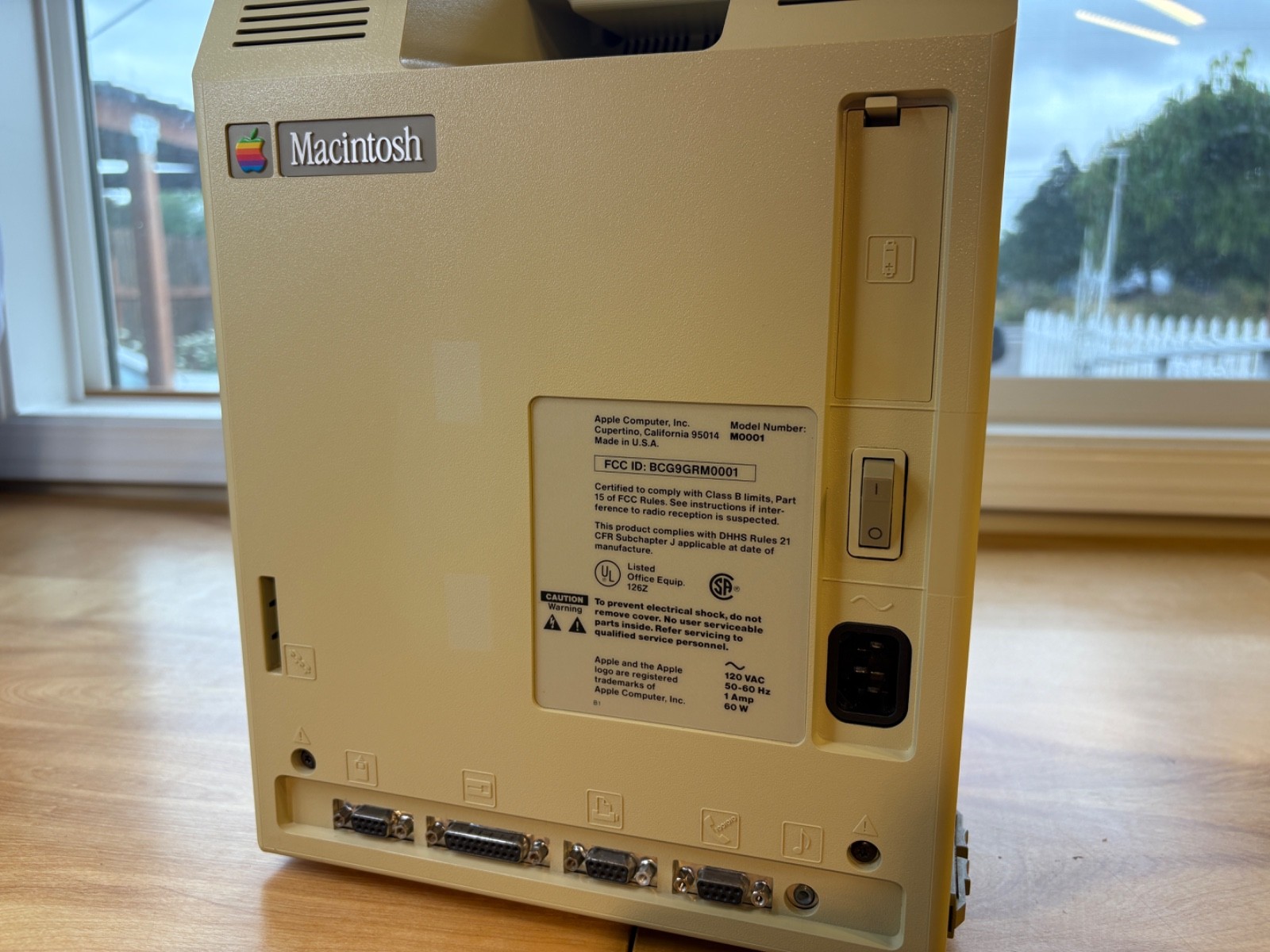 Macintosh 1984 128k computer - Recapped & Restored - Apple Mac M0001