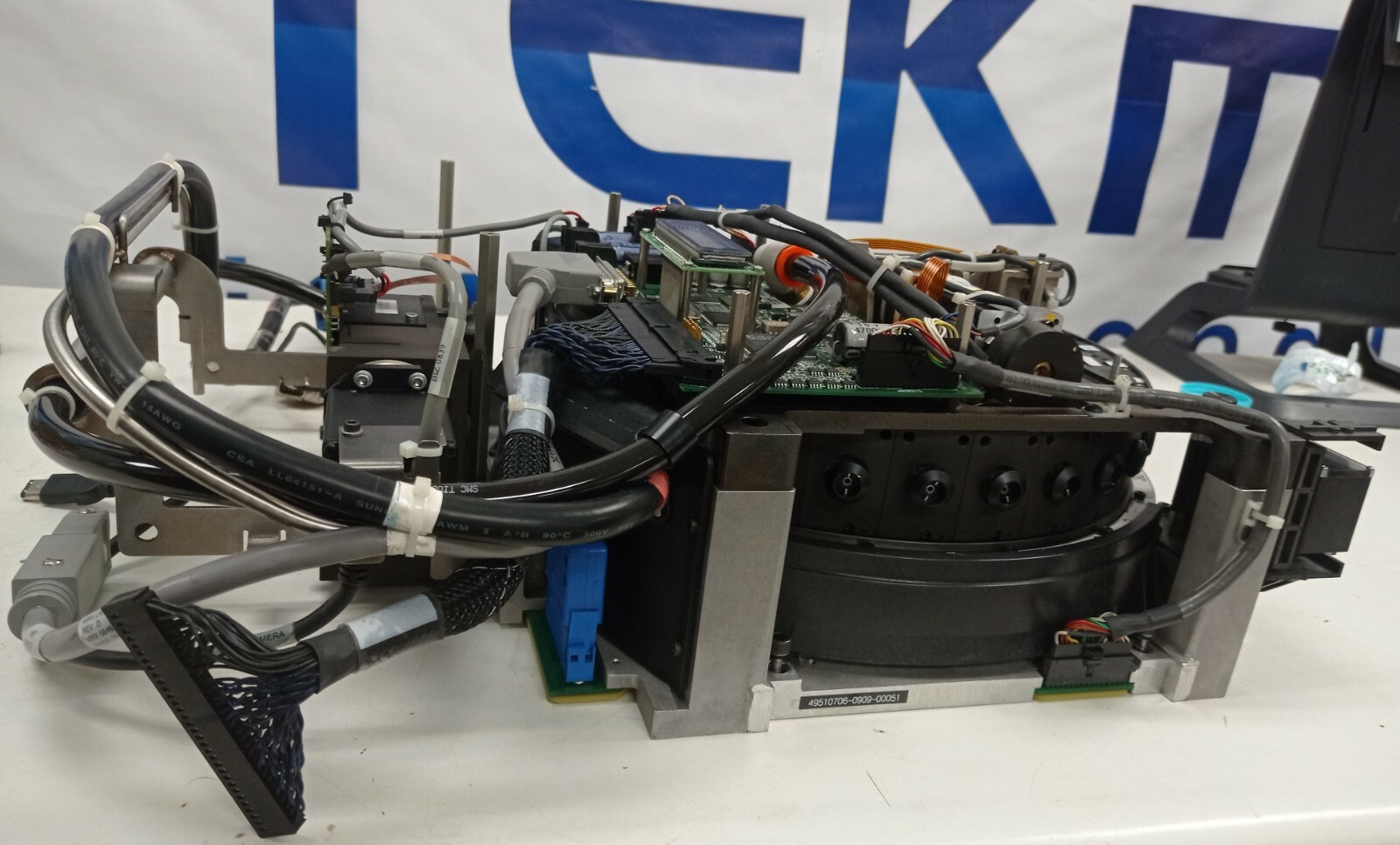 Universal Lightning Head Assy (49510706)
