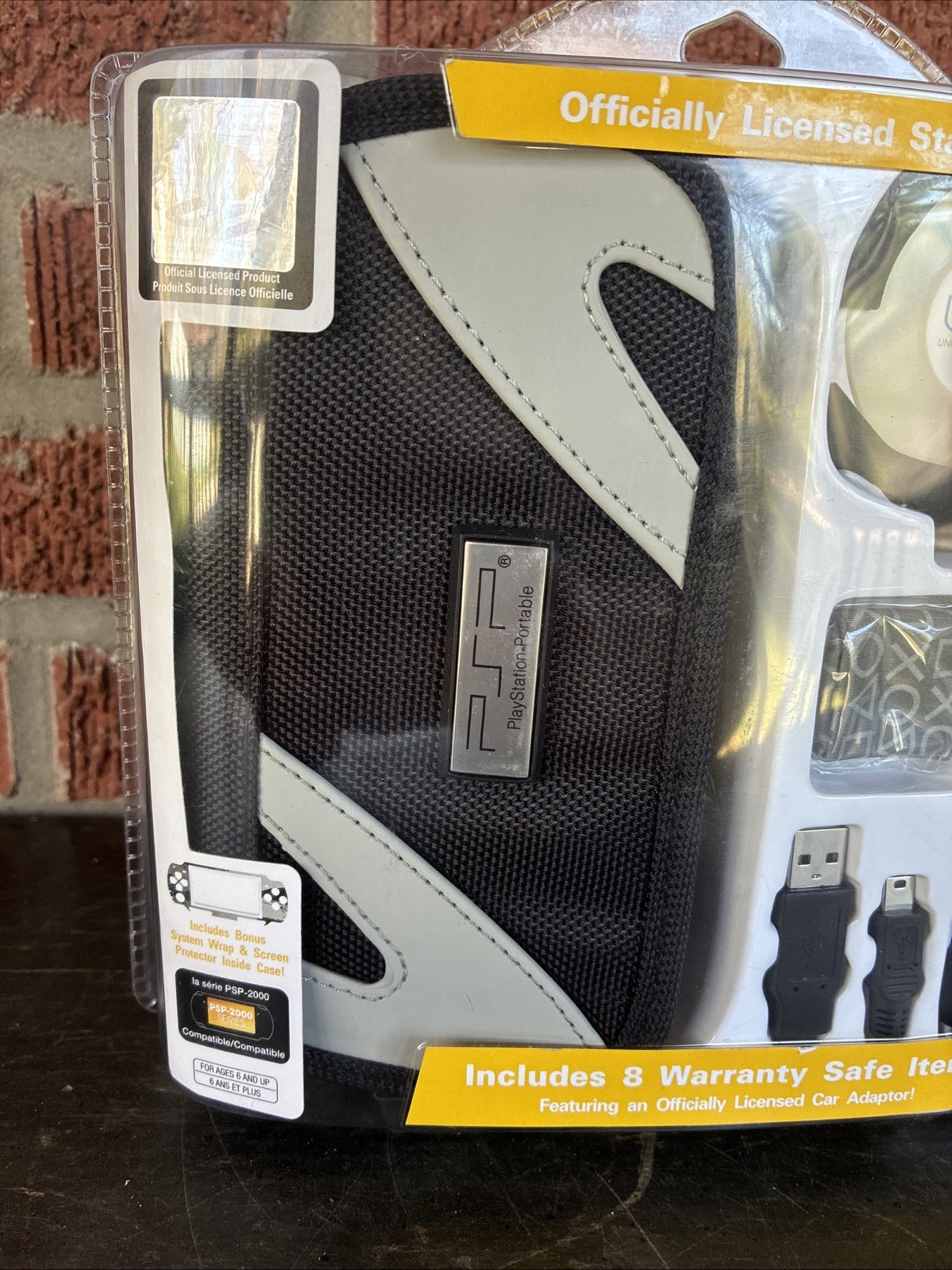 Sony PSP 2000 Accessory Kit Carry Case, Car Charger, Screen Protector, USB Cable