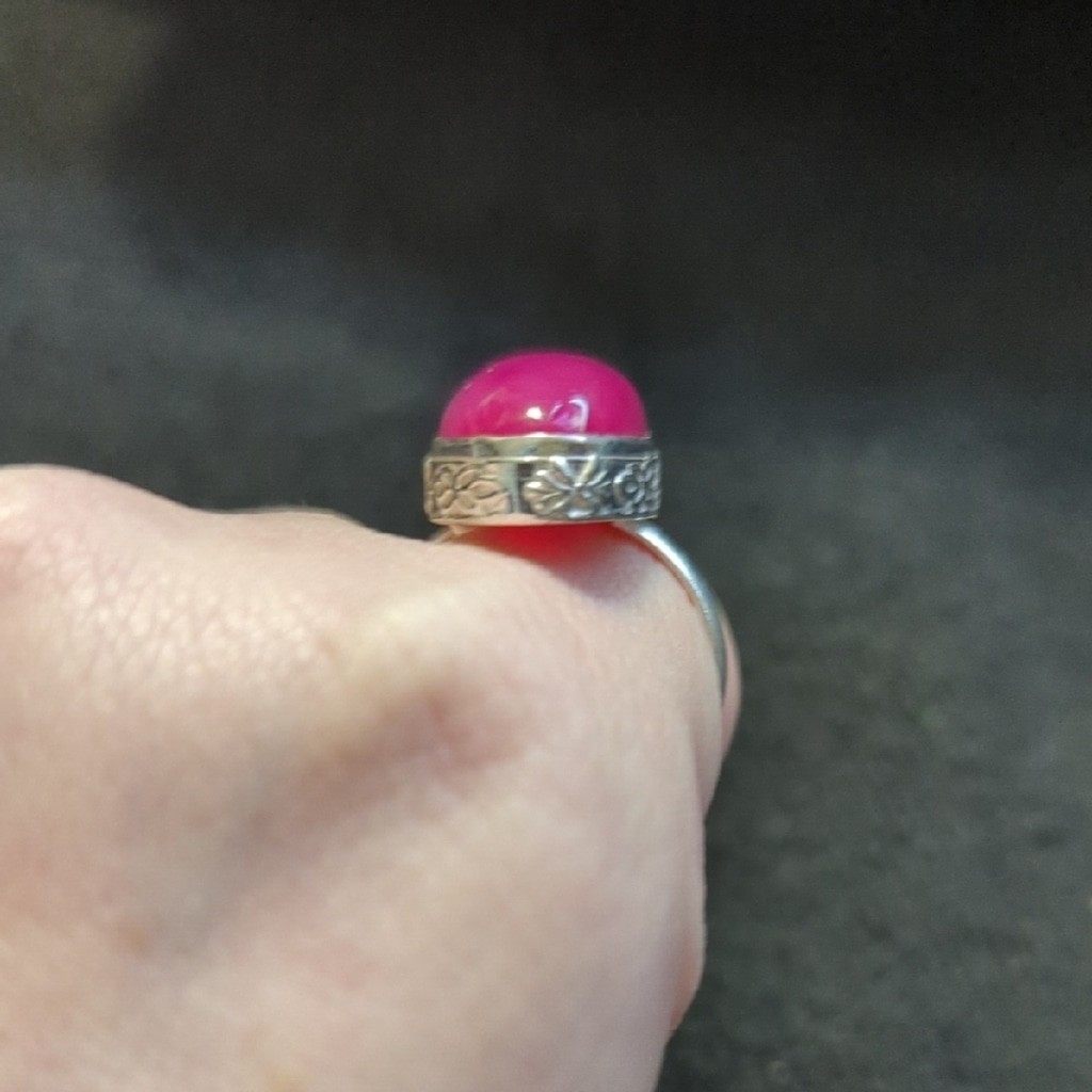 Silver Plated Pink Agate Gemstone Oval Statement Ring - Size 9