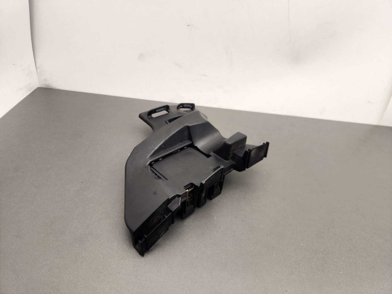 2017 - 2024 AUDI PORSCHE - REAR RIGHT SIDE BLIND SPOT SENSOR CONTROL MODULE OEM