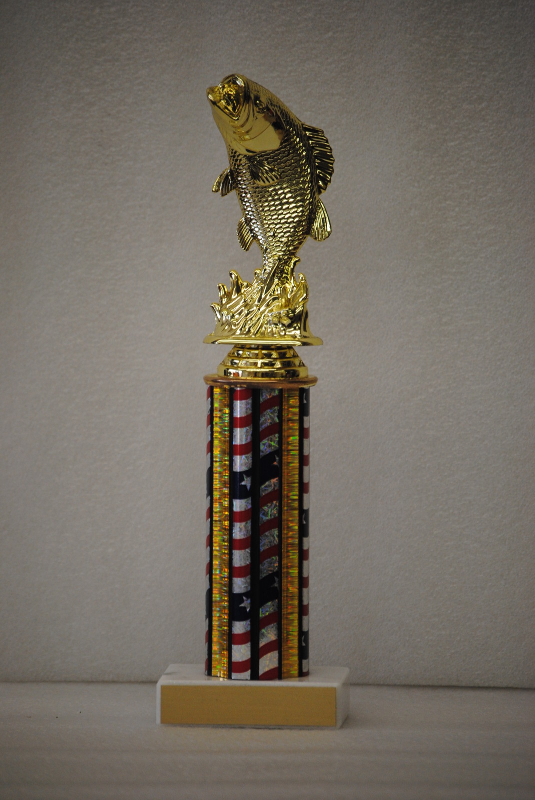 10" Bass Trophy Award - Free engraving