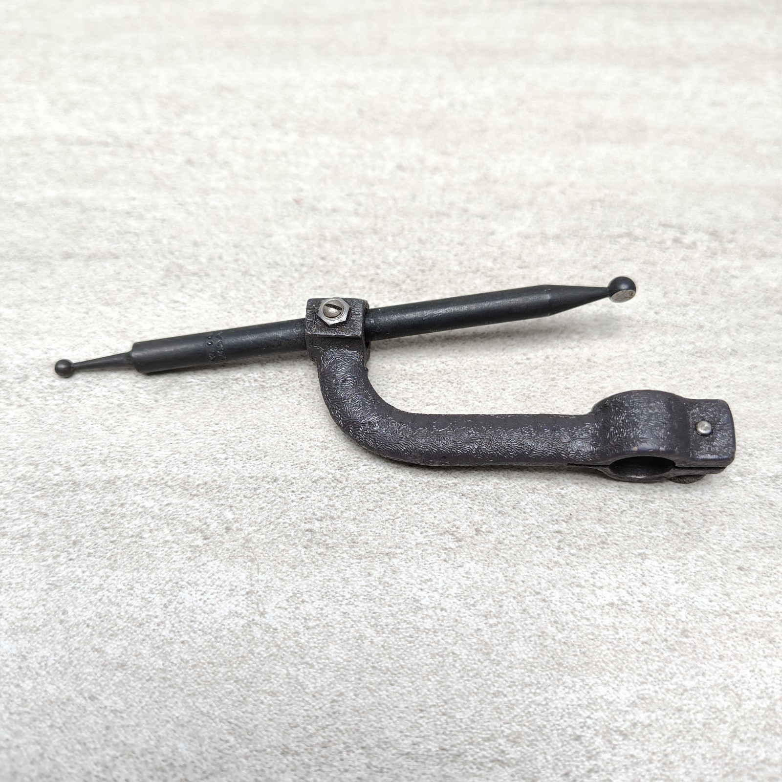 Brown & Sharpe 729-A Dial Indicator Attachment