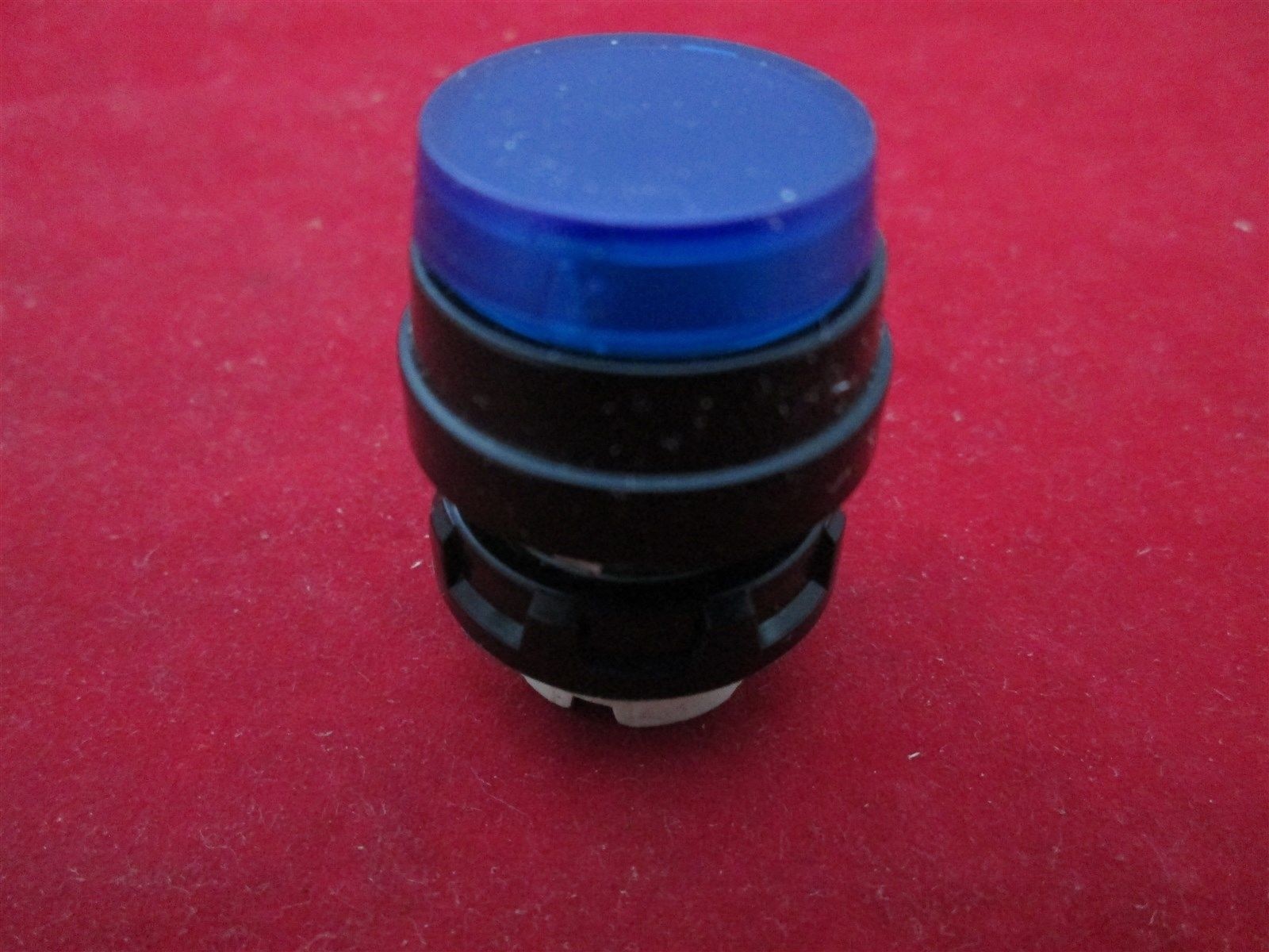 Square D 9001 D3V1B Pilot Light Bezel Blue new