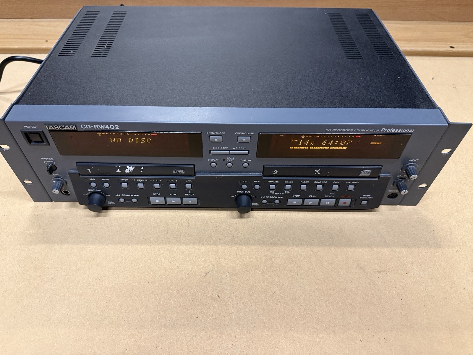 Tascam CD-RW402 Professional Vintage Two-Deck Rewriteable Recorder Duplicator