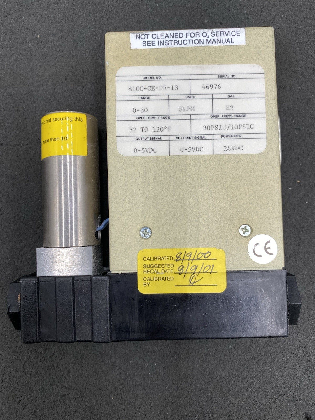 MASS TRAK SLPM 810C-CE-DR-13 FLOW CONTROLLER H2