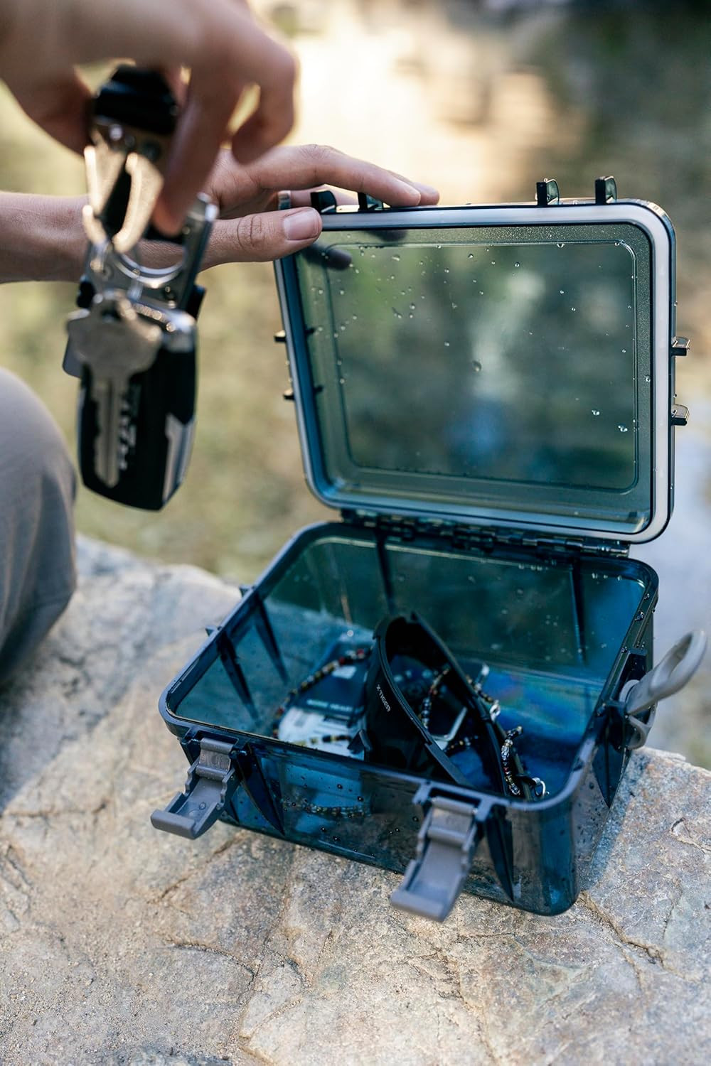 - Watertight Box