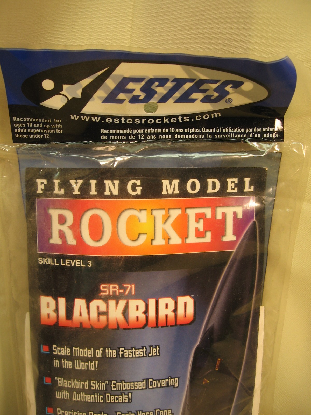 Estes #EST 1942 , Model Rocket Kit SR-71, NEW
