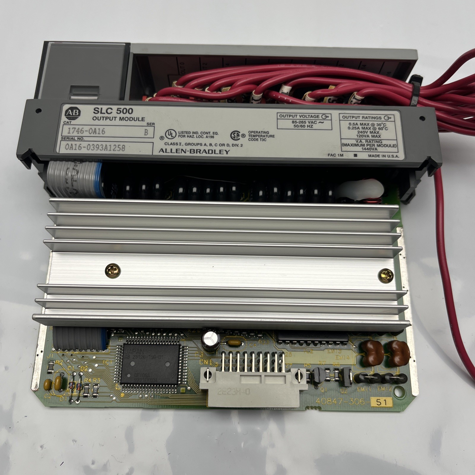 Allen-Bradley 1746-OA16  SerB SLC500 Output Module   Used