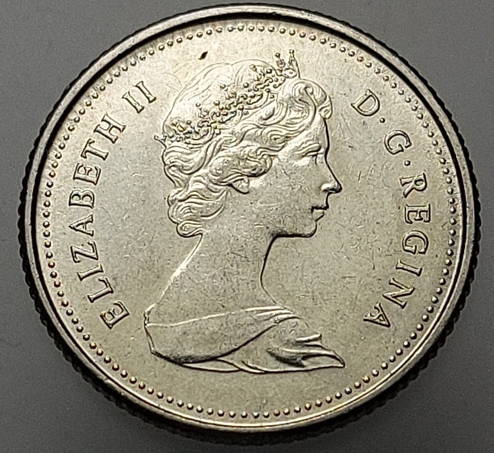 Canada 10 Cents 1983 Nickel Coin D444