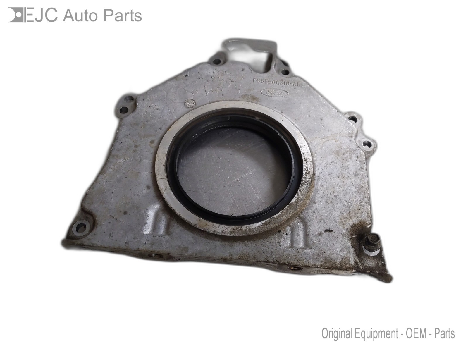 Rear Oil Seal Housing For 01-02 Lincoln Navigator  5.4 F65E6K318AE Gas