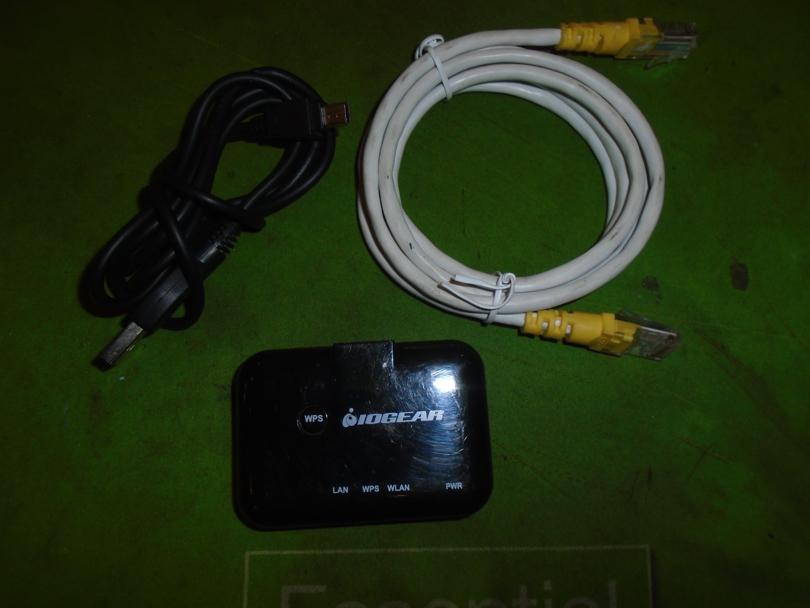 IOGEAR GWU627 ETHERNET SWITCH