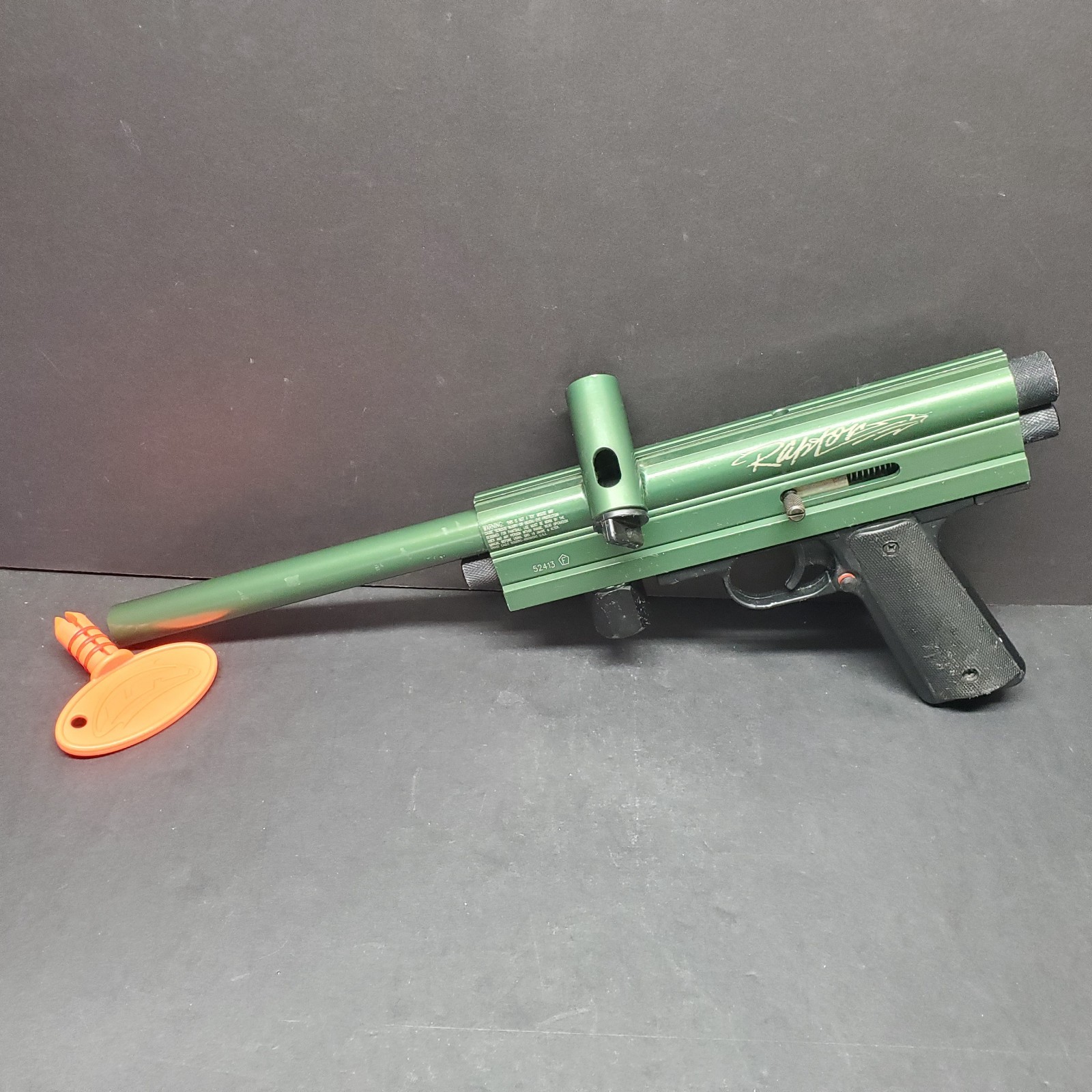 RAPTOR 52413 GREEN / BLACK PAINTBALL GUN WITH 8" INCH BARREL UNTESTED