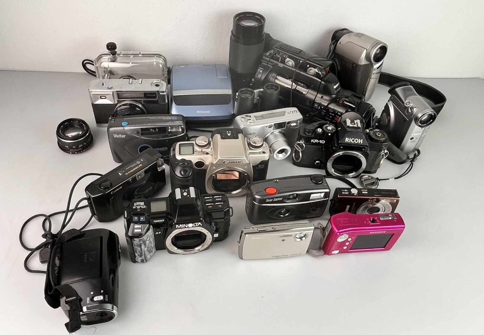 Lot Of Vintage Cameras, Lenses For Parts Or Repair